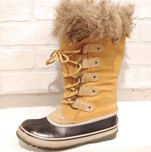 Sorel Tan & Navy Joan of Arctic Leather Boot sz 7